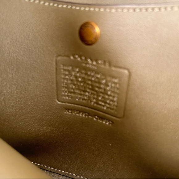 Coach Brooklyn 28 in Olive Suede 🫒 - Picture 9 of 9